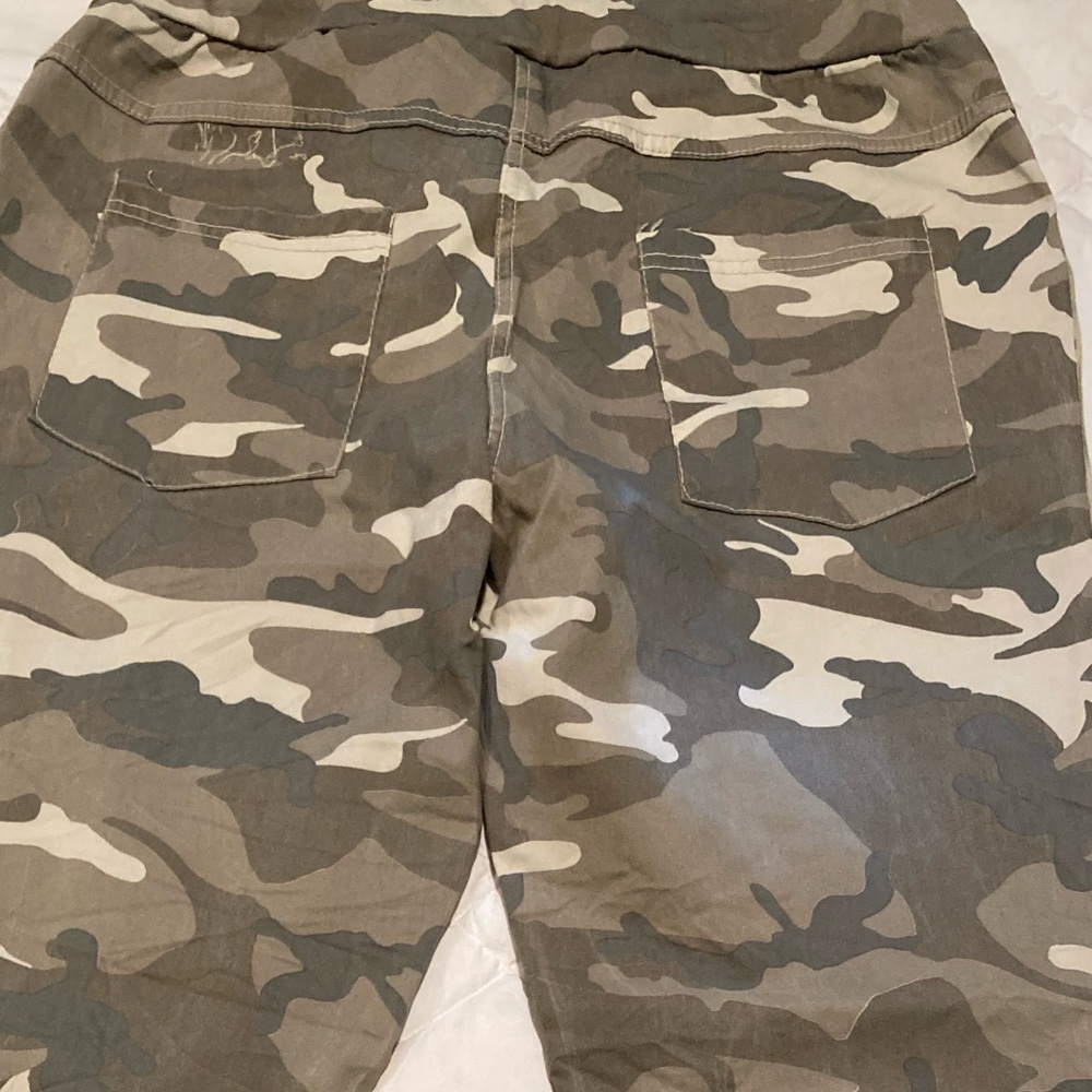 Gigi Moda Camo Embellished Pants* View 4